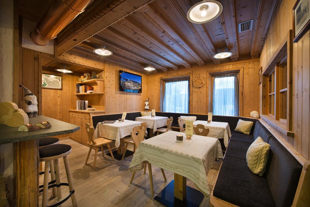 Hotel Crosal Livigno Exterior photo